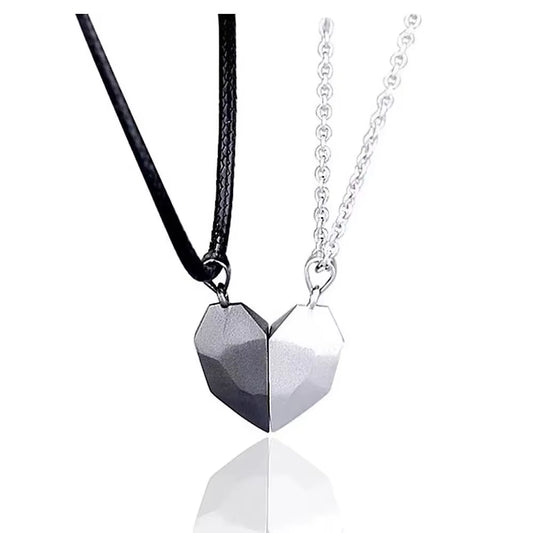 Magnetic Couple Necklace Suitable for Boyfriend and Girlfriend Valentine'S Day Gift Heart-Shaped Puzzle Necklace